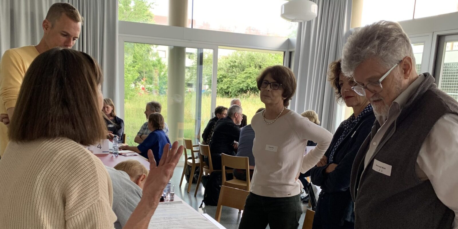 Es entstanden angeregte Diskussionen in wechselnder Zusammensetzung.